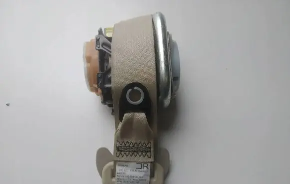 Infiniti QX70 S51 Front seatbelt TK-AH2-G2288