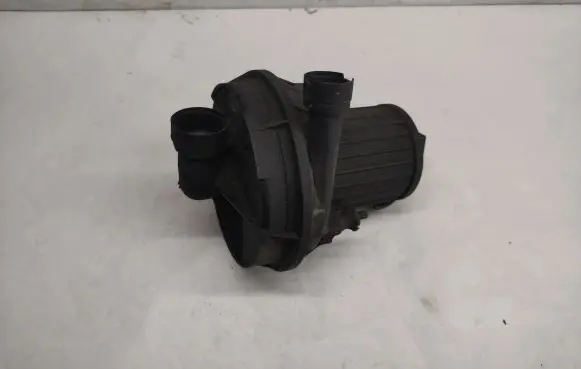 Audi A4 S4 B5 8D Secondary air pump 06A959253B