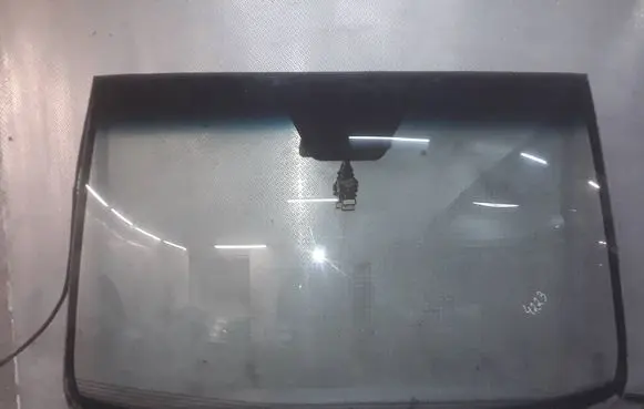 SsangYong Kyron Front windscreen/windshield window 