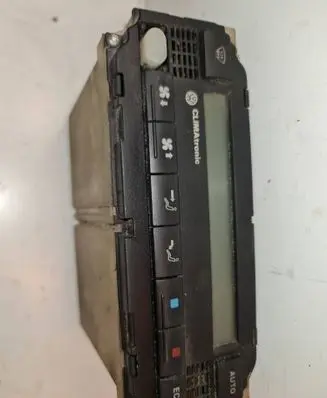 Volkswagen Golf IV Climate control unit 5HB00761710 3B1907044B