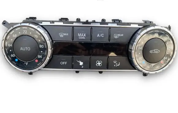 Mercedes-Benz C W204 Speedometer (instrument cluster) A2049006005