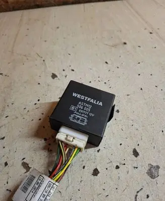 Ford Focus Tow bar relay ASTM12 506005 031777