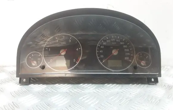Ford Mondeo Mk III Speedometer (instrument cluster) 3S7F10841