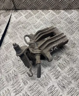 Skoda Octavia Mk2 (1Z) Rear brake caliper 