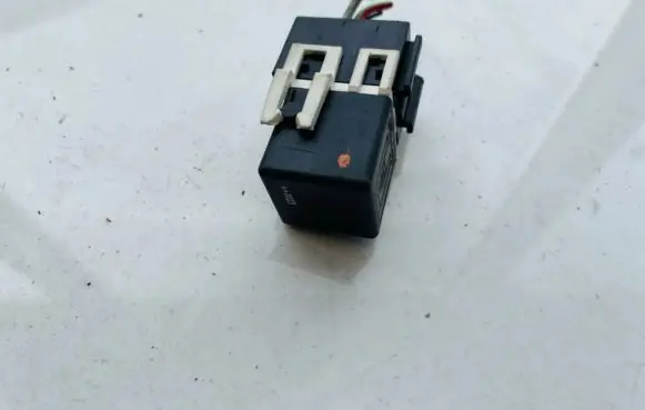 Mercedes-Benz Vaneo W414 Other relay a0025421319