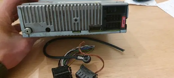 Mercedes-Benz E W210 Sound system wiring loom 2025453628