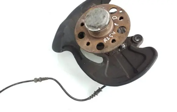 Mercedes-Benz C W203 Front wheel hub spindle knuckle