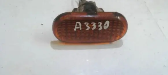 Renault Safrane Front fender indicator light