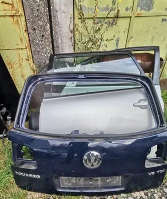 Volkswagen Touareg I Back/rear loading door 