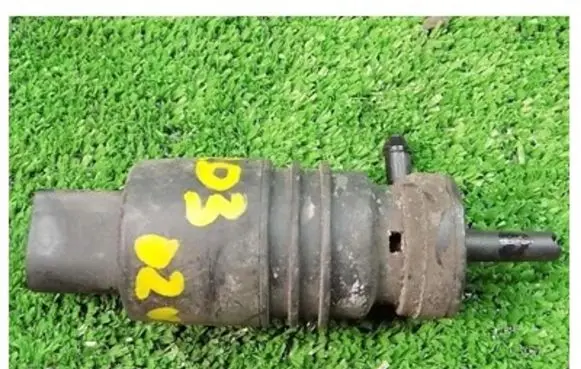 Mercedes-Benz C W203 Windscreen/windshield washer pump