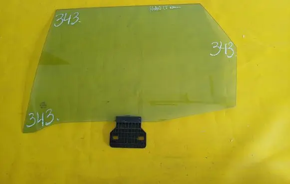 Audi A4 S4 B6 8E 8H Rear door window glass