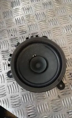 Volvo V50 Front door speaker 30657444