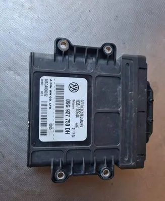 Audi A3 S3 A3 Sportback 8P Gearbox control unit/module H35S0644 09G927750DH MADA000032