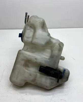 Mercedes-Benz A W169 Windshield washer fluid reservoir/tank A1698690020