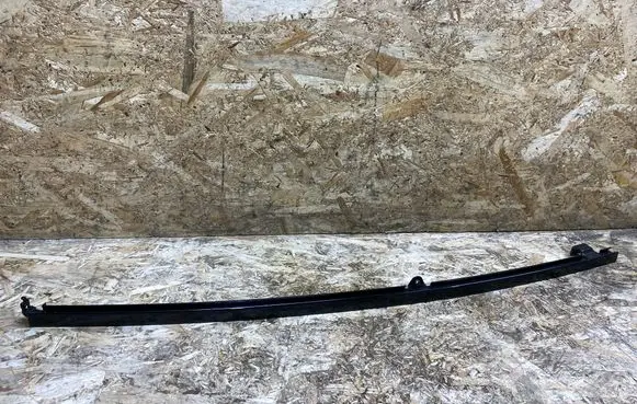 Infiniti QX80 Rear door windshield rail 