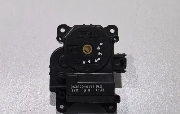 Lexus IS 220D-250-350 Air flap motor/actuator 8710630440 0638000171