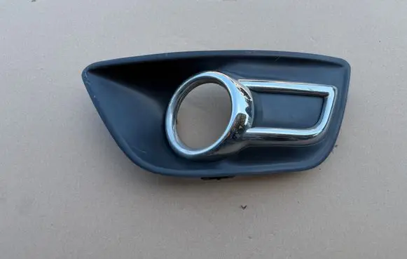 Citroen C4 I Front fog light trim/grill 9684523677