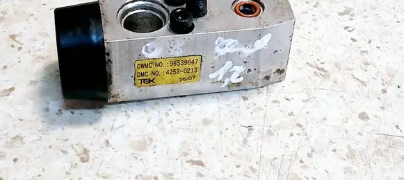 Air conditioning (A/C) expansion valve