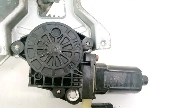 Hyundai Getz Rear door window regulator motor