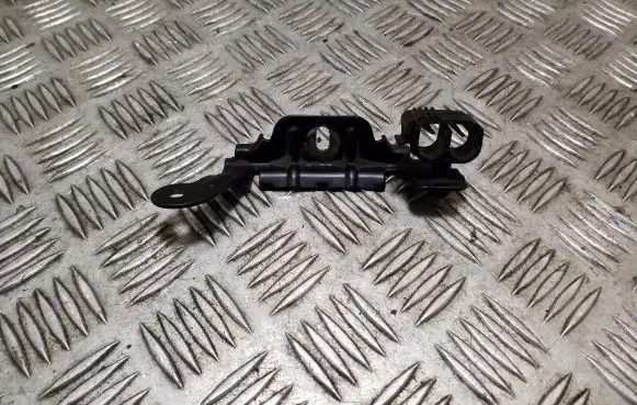 Volvo V40 Battery bracket 31301936