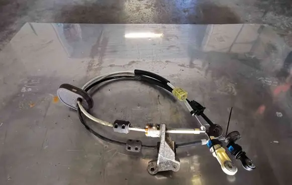 Opel Insignia A Gear shift cable linkage 55576239 55577542 55597766