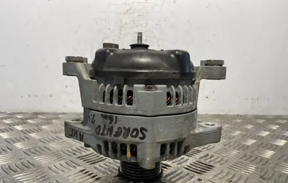 KIA Sorento Generator/alternator 3730026061