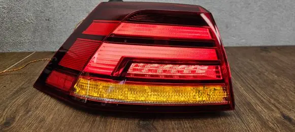 Volkswagen Golf VII Rear/tail lights 5G0945095Q