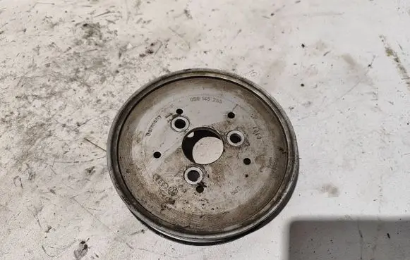 Audi A6 S6 C5 4B Power steering pump pulley 059145255