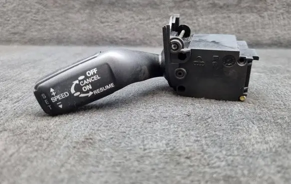 Audi A4 S4 B6 8E 8H Cruise control switch 4E0953521
