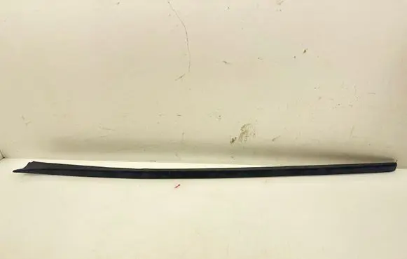 Volkswagen Golf VIII Windshield trim 5H0854327A