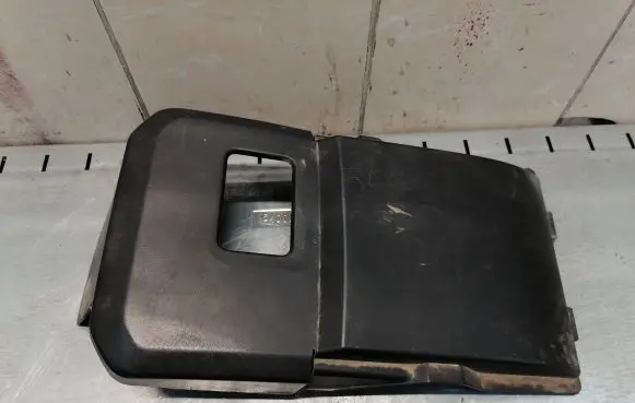 Volvo V50 Battery box tray cover/lid 30667276