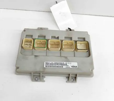 Chrysler Voyager Central body control module P04692248AA