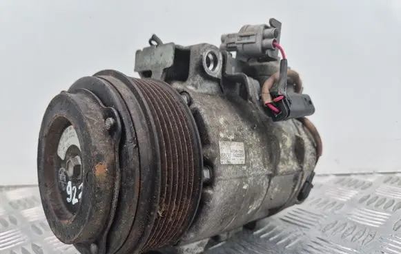Mercedes-Benz E W212 Air conditioning (A/C) compressor (pump) A0032308811