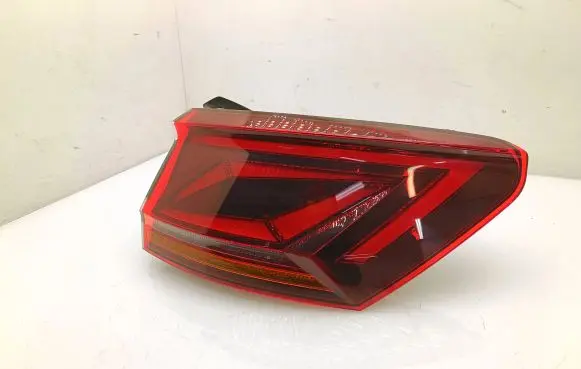 Volkswagen Touareg III Rear/tail lights 760945208B 222787416 19212F