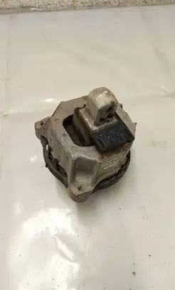 BMW X5 G05 Engine mount bracket 6890834