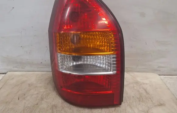 Opel Zafira A Rear/tail lights 62280