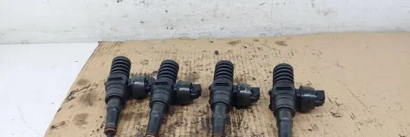 Volkswagen PASSAT B5.5 Fuel injectors set 038130073BC 63545DE PD8035