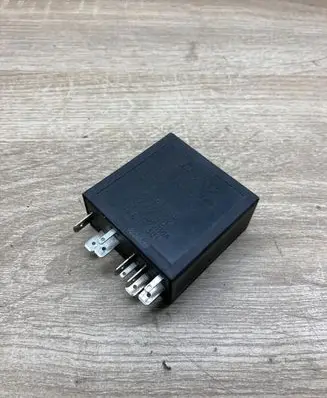 Volkswagen Golf IV Other relay 4B0955531A 72WA401