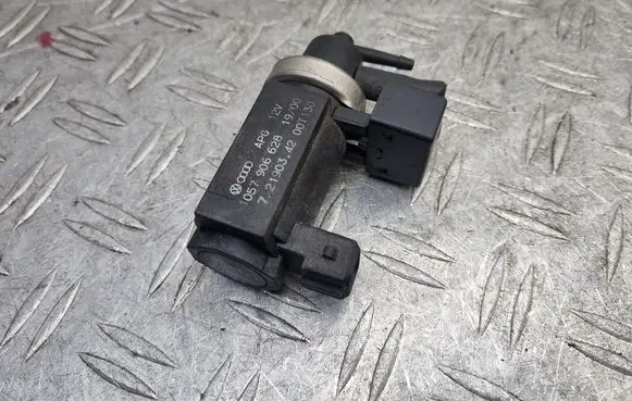 Audi A6 S6 C6 4F Turbo solenoid valve 057906628 72190342
