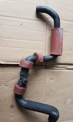 Audi A8 S8 D4 4H Engine coolant pipe/hose 4H1819672P