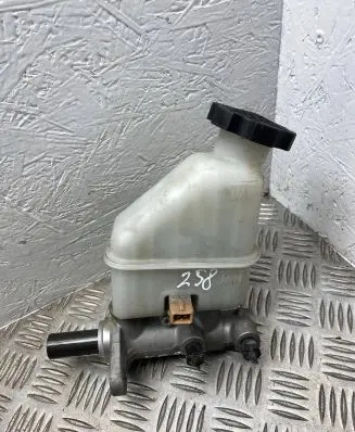 KIA Sorento Master brake cylinder