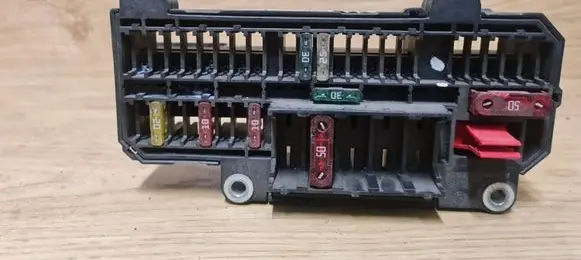 BMW 7 E65 E66 Fuse module 6113690058301
