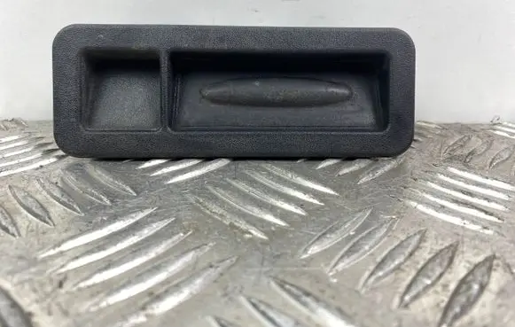 Jeep Cherokee Tailgate opening switch 94108383000