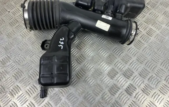 Intake resonator