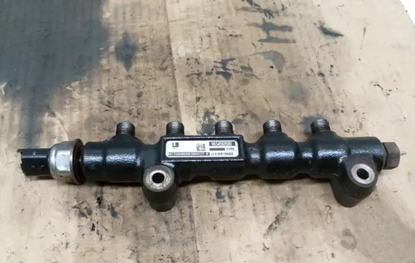 Ford Fiesta Fuel main line pipe 9654592680