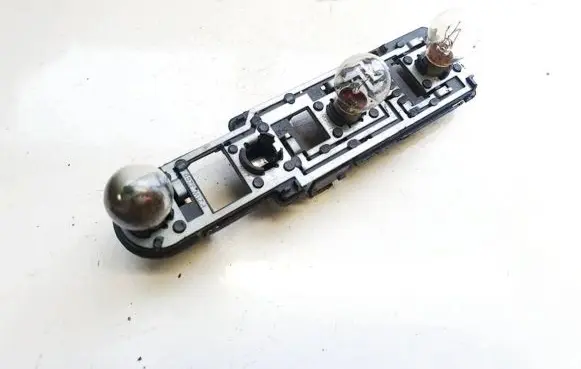 Mercedes-Benz A W168 Tail light bulb cover holder ulo3310