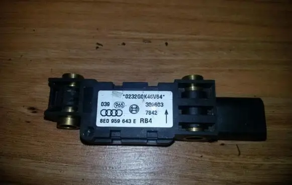 Audi A4 S4 B6 8E 8H Airbag deployment crash/impact sensor 8E0959643E