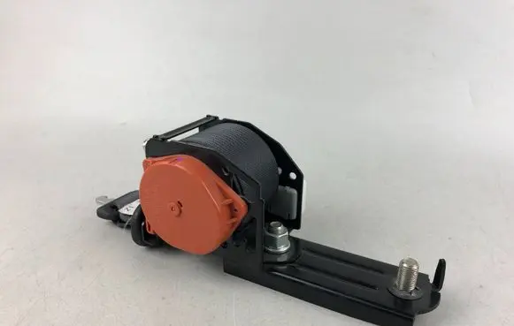 Subaru Forester SJ Middle seatbelt (rear) C71412