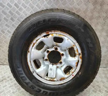 Toyota Hilux (AN10, AN20, AN30) R15 spare wheel 