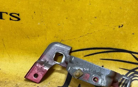 Renault Megane IV Fender mounting bracket 641343578R